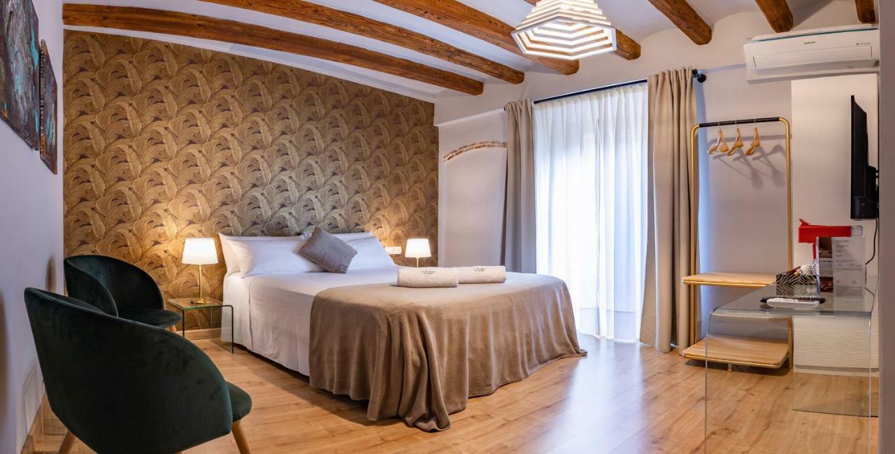 El Palauet Del Priorat Hotel Cornudella de Montsant ภายนอก รูปภาพ