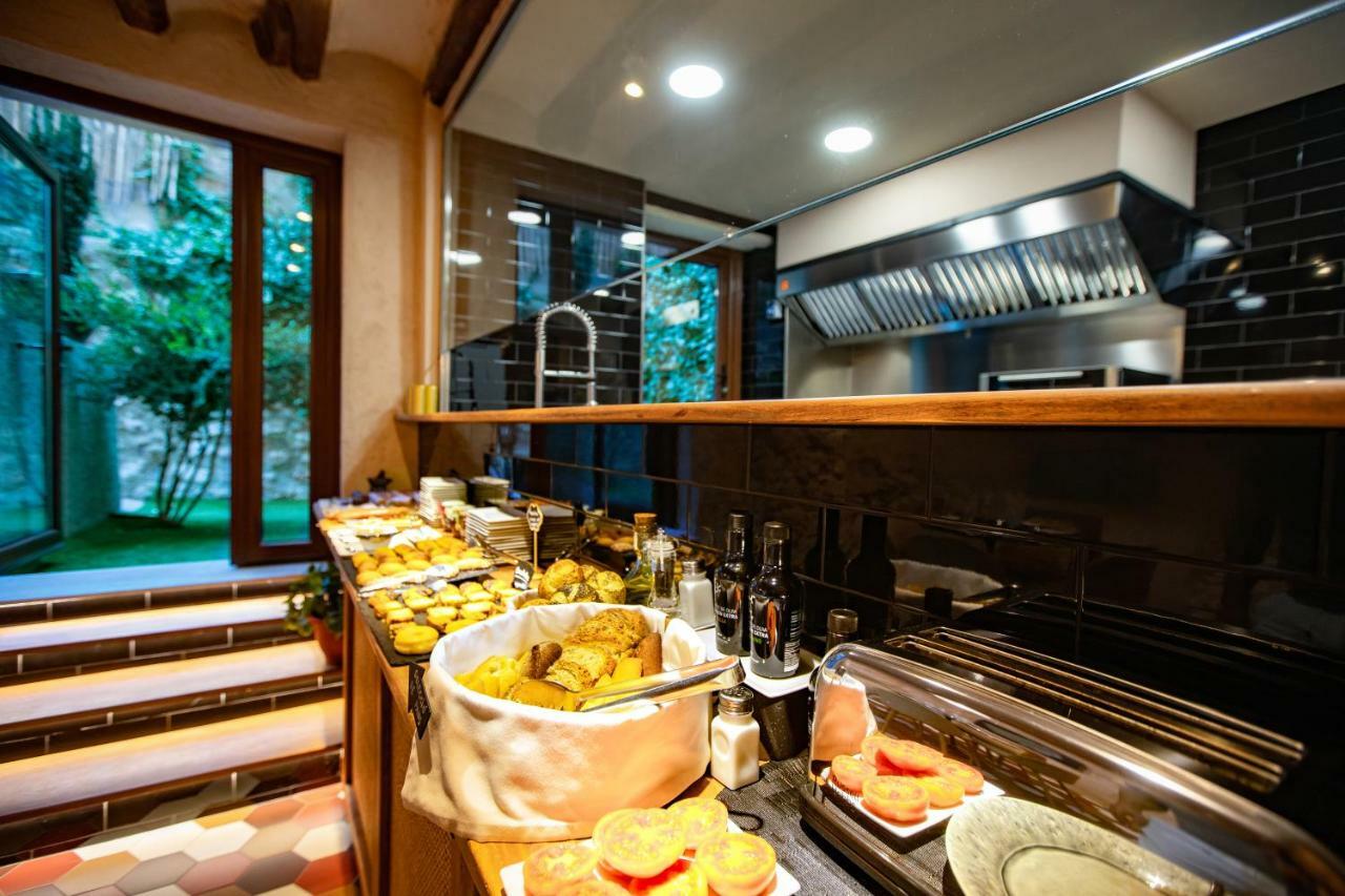 El Palauet Del Priorat Hotel Cornudella de Montsant ภายนอก รูปภาพ