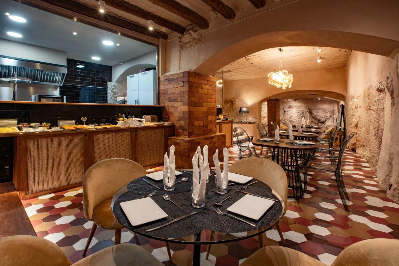El Palauet Del Priorat Hotel Cornudella de Montsant ภายนอก รูปภาพ